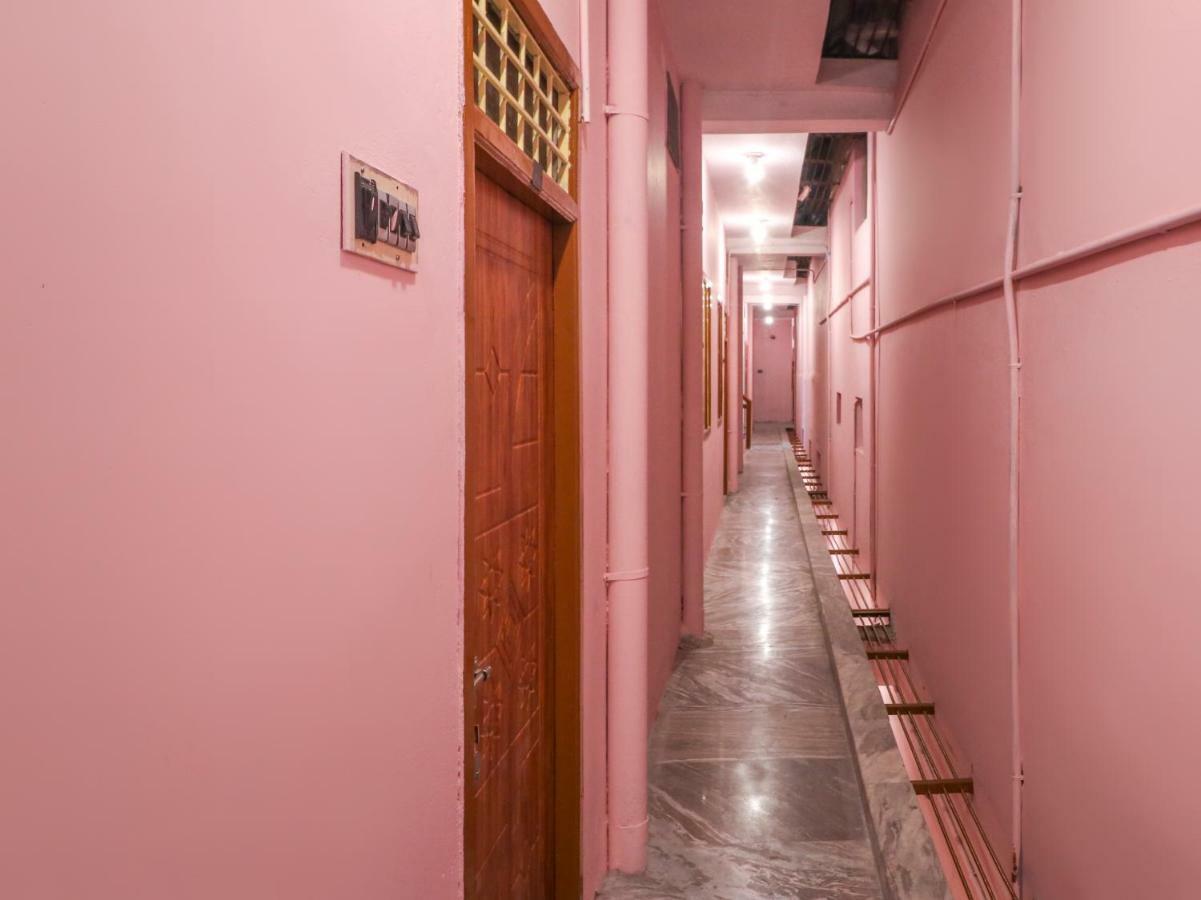 מלון Tiruvannāmalai Oyo 46737 Sri Annamalai Residency מראה חיצוני תמונה