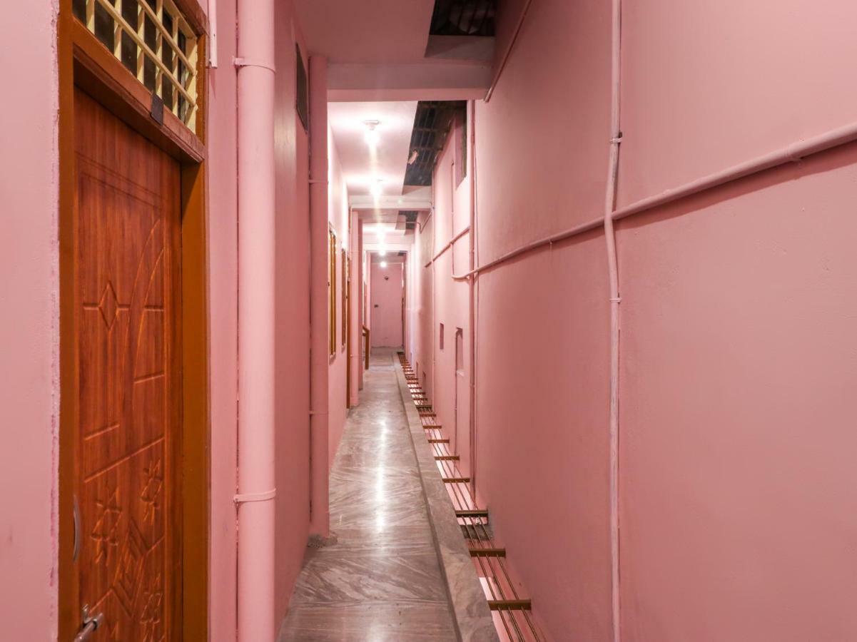 מלון Tiruvannāmalai Oyo 46737 Sri Annamalai Residency מראה חיצוני תמונה